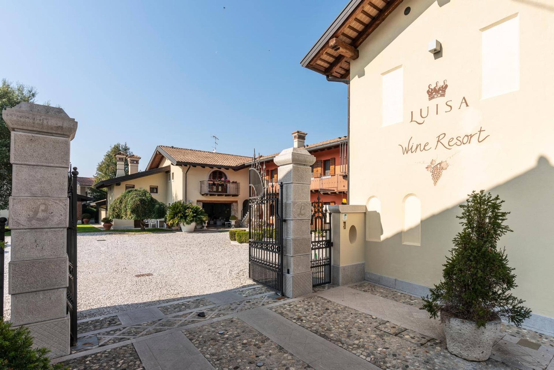 Wine Resort Luisa Mariano del Friuli エクステリア 写真